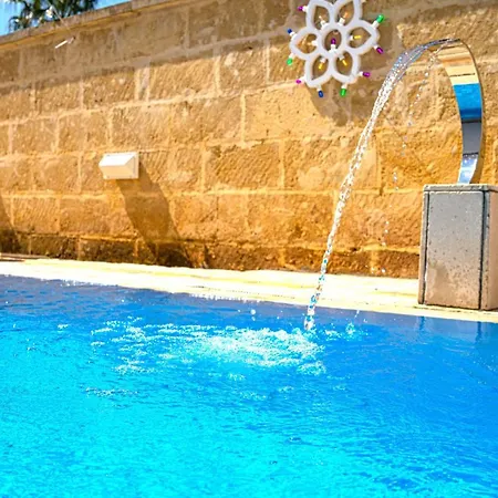 فيلة Teresa Elegant & Relaxing With Private Hydro Pool توري لابيلو